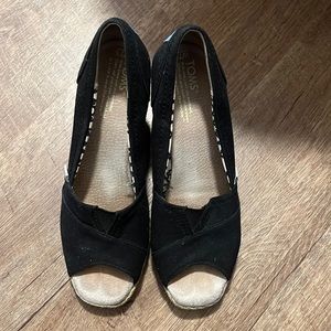 TOMS Black Wedges